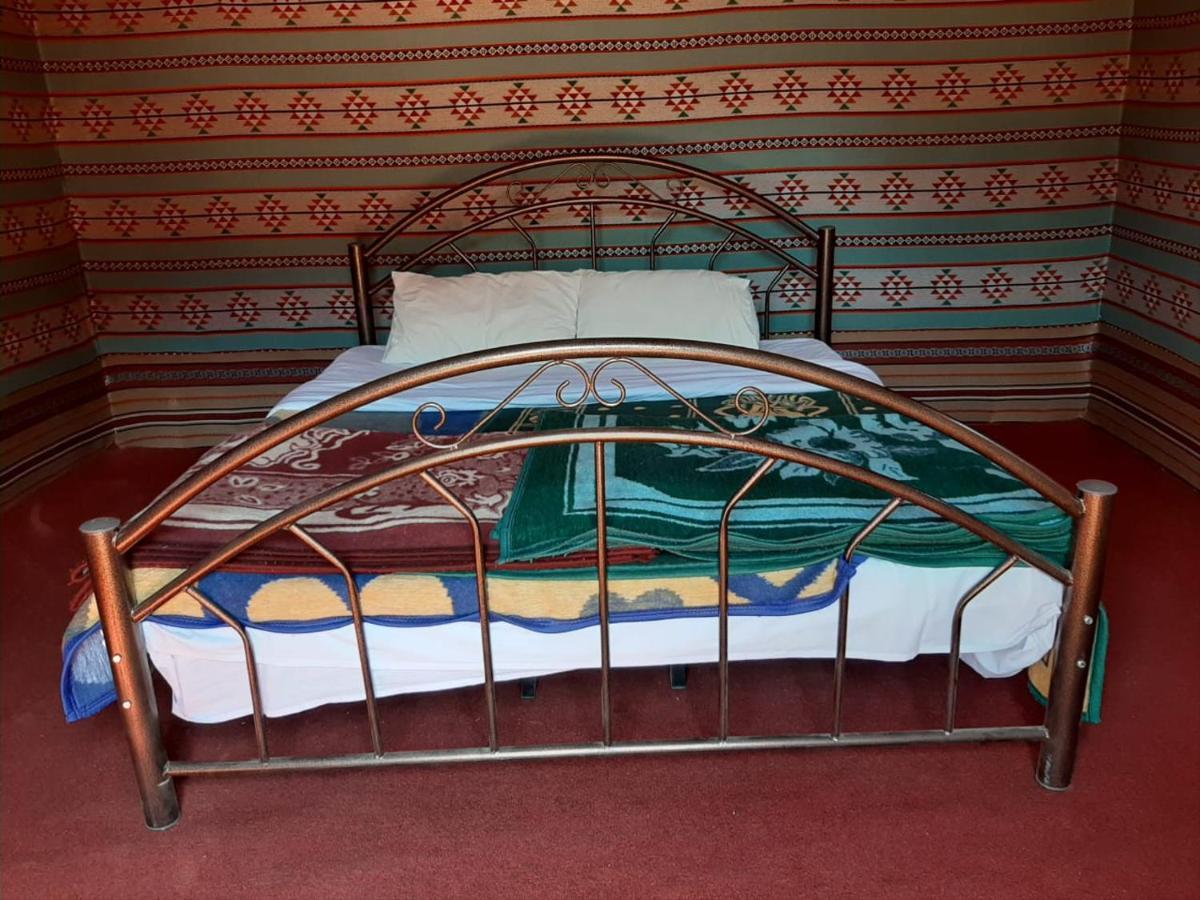 מלון וואדי רם Bedouin Host Camp& With Tour מראה חיצוני תמונה