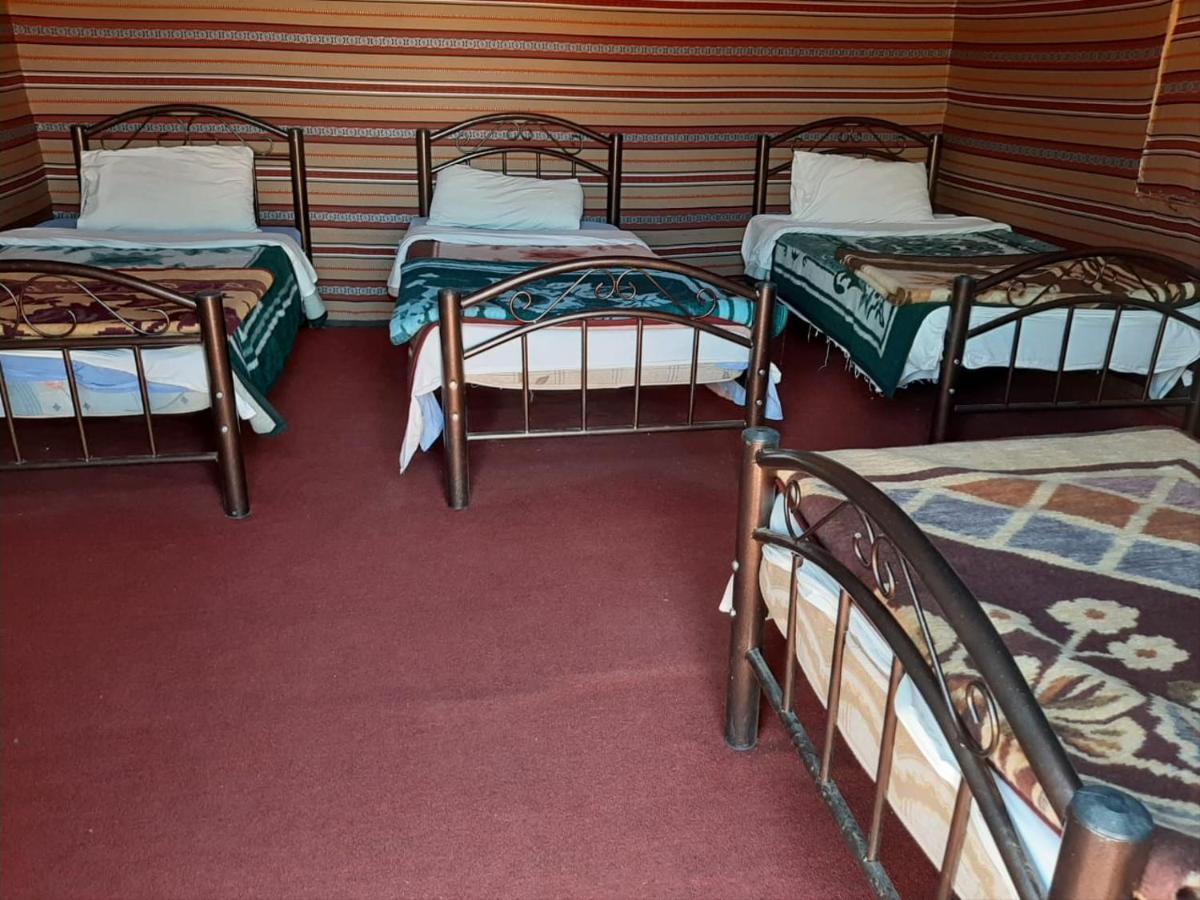 מלון וואדי רם Bedouin Host Camp& With Tour מראה חיצוני תמונה