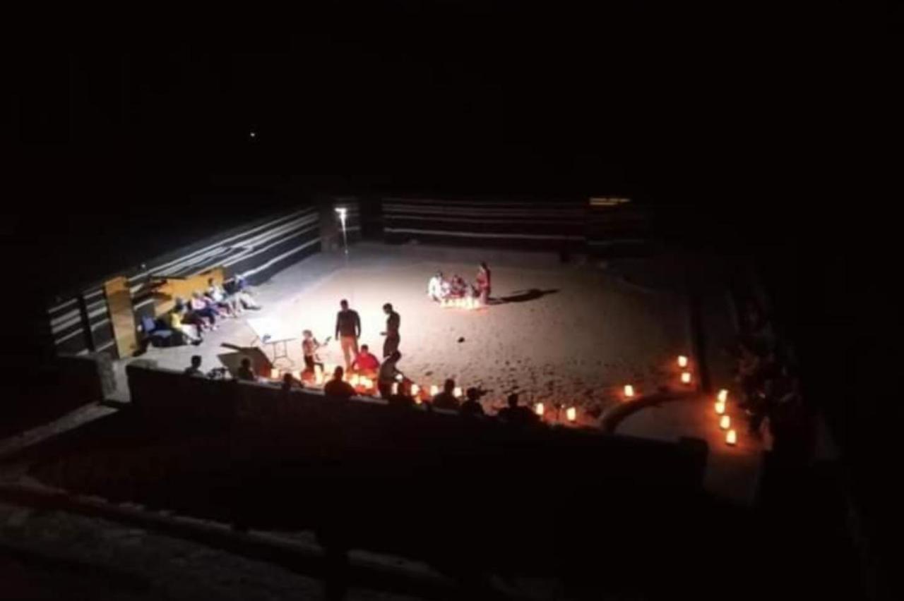 מלון וואדי רם Bedouin Host Camp& With Tour מראה חיצוני תמונה