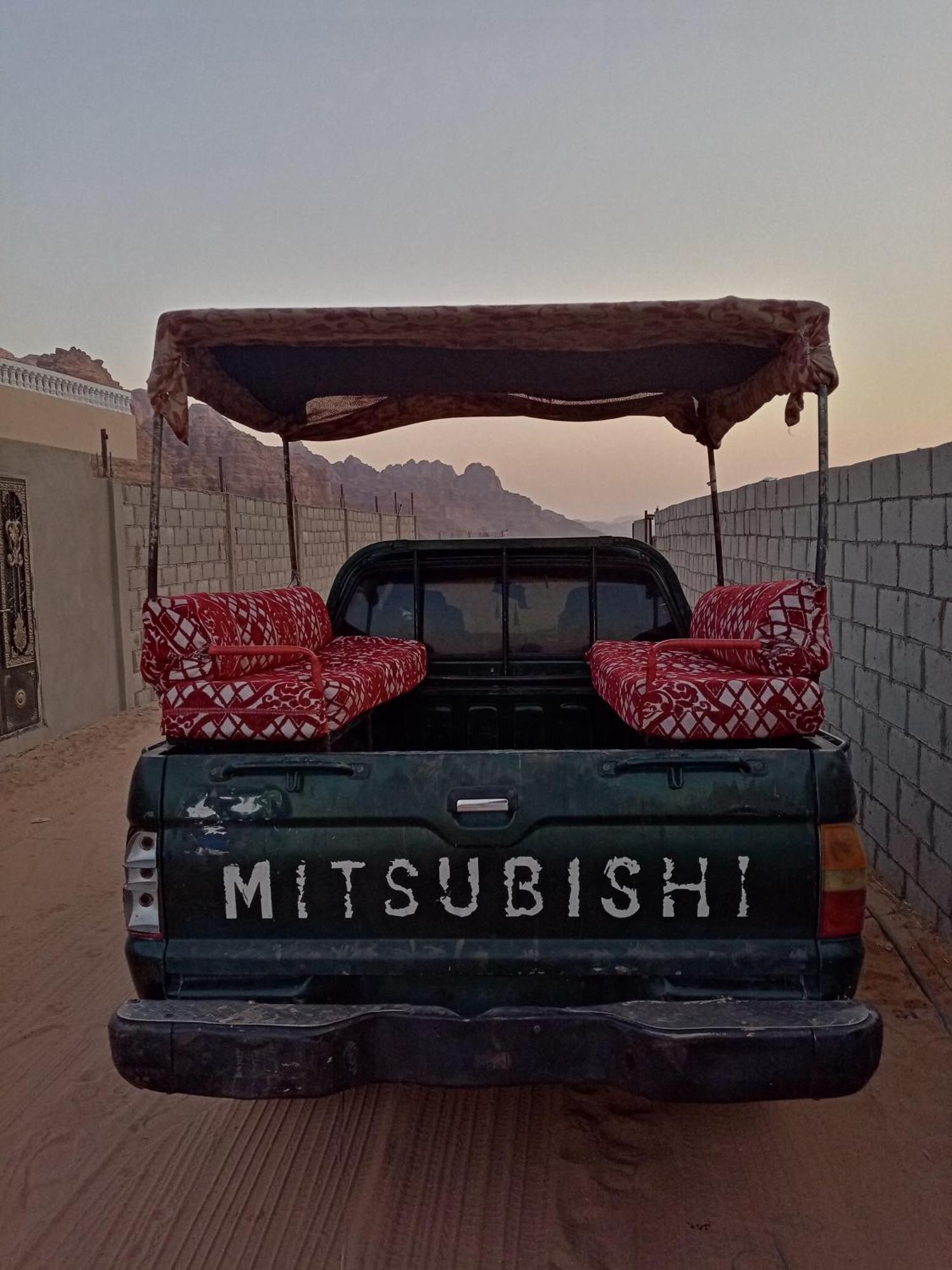 מלון וואדי רם Bedouin Host Camp& With Tour מראה חיצוני תמונה