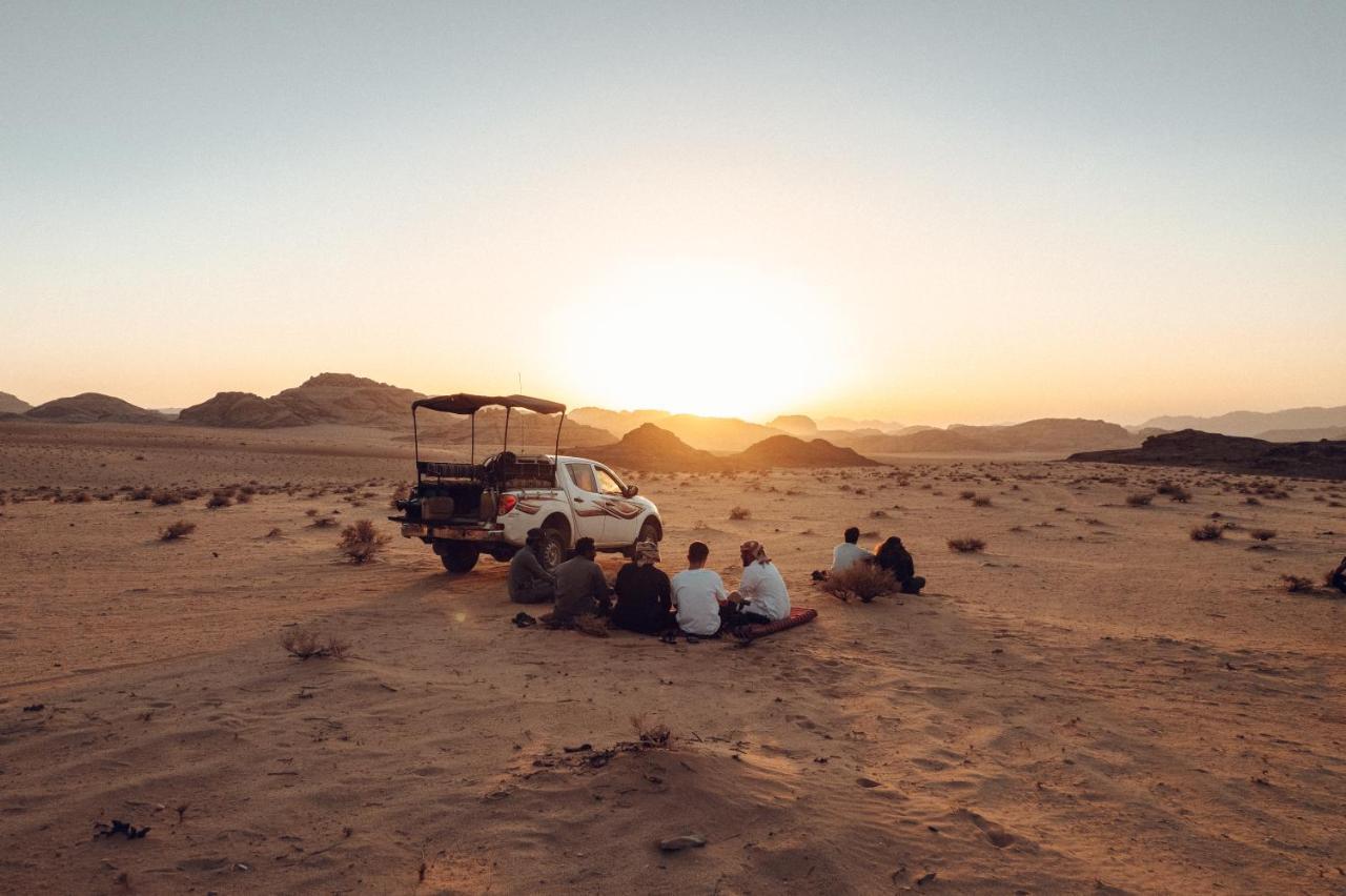 מלון וואדי רם Bedouin Host Camp& With Tour מראה חיצוני תמונה