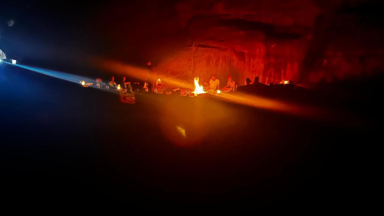 מלון וואדי רם Bedouin Host Camp& With Tour מראה חיצוני תמונה