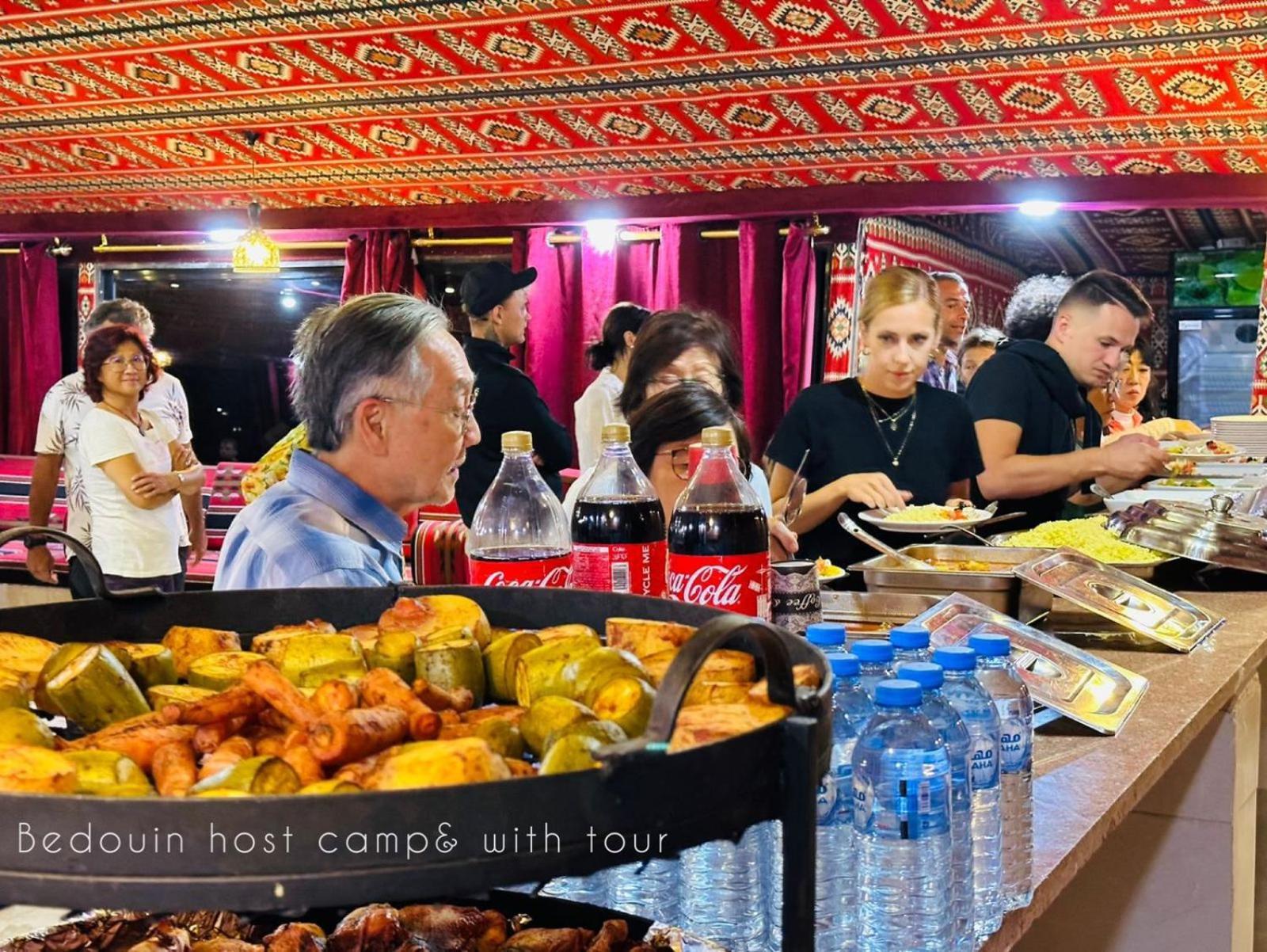 מלון וואדי רם Bedouin Host Camp& With Tour מראה חיצוני תמונה